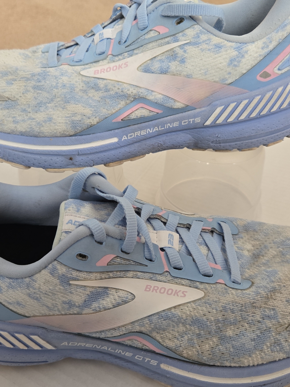 Brooks Adrenaline GTS Women's Running Shoes - Light Blue with Pink Accents